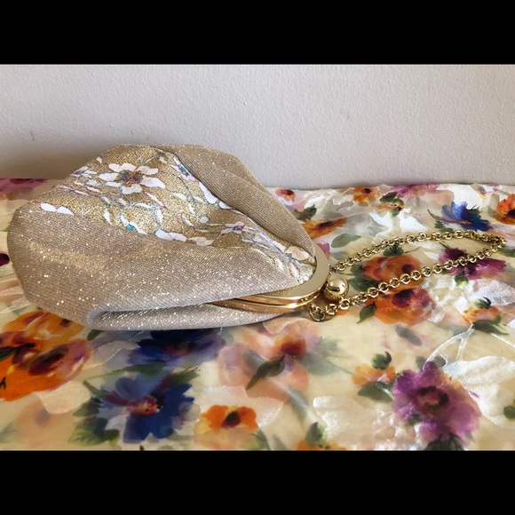 Beautiful Evening Purse - Picture 7 of 7
